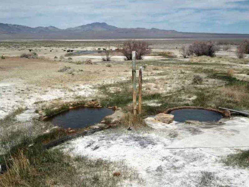 Aguas termales en Nevada Alkali