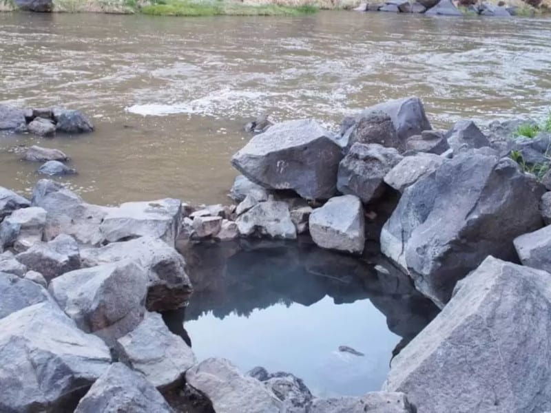 Black Rock Hot Springs, Stagecoach