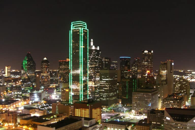 Dallas de noche