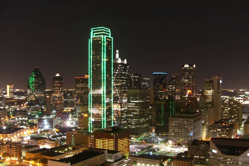 Dallas de noche