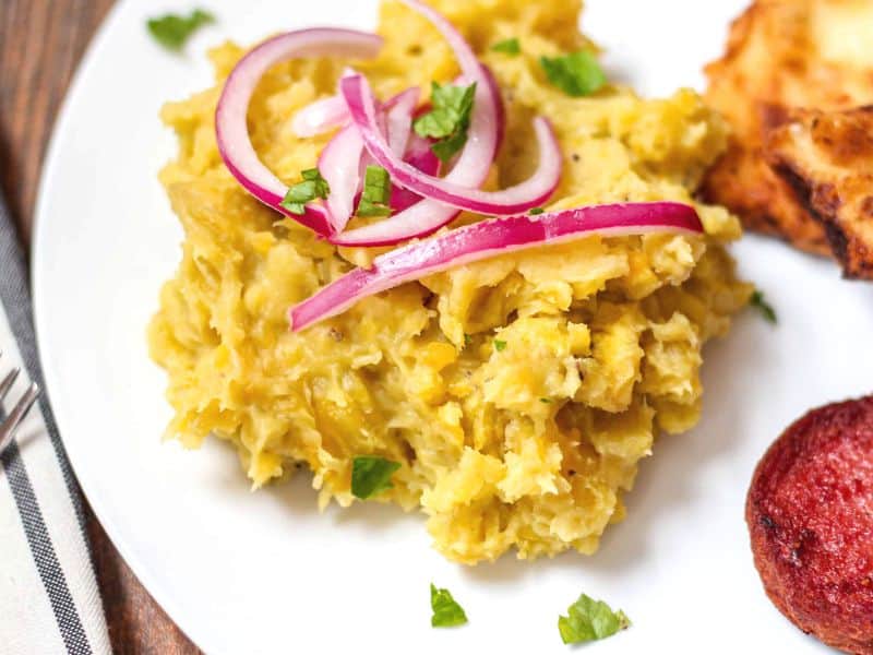 Mangú servido en restaurante dominicano en Boston