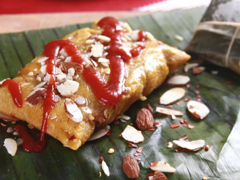 Pasteles en hoja servidos en restaurante dominicano en Miami