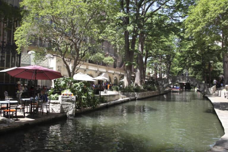 Río en San Antonio